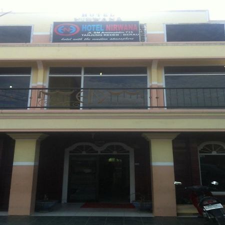 Hotel Nirwana Tanjung Palas Exterior foto